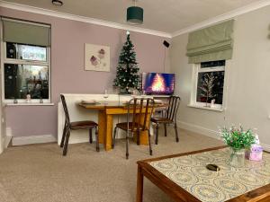 The Lily•Central Beeston•Private Apartment•SmartTV•Free Wi-Fi•Tram•