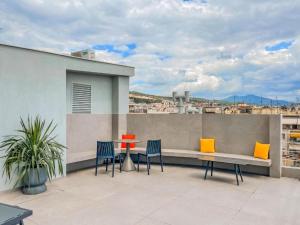 Luxury Studio Panoramic Sea & City View Central