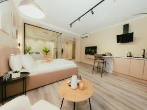 Luxury Apartment with Hot Tub - THE NEST