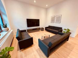 Riesiges City Loft - Billiard, Dart und 85 Zoll TV