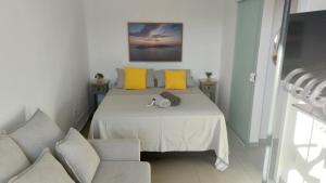 Cris House Apto 1 dorm a poucos metros da praia Rio Tavares