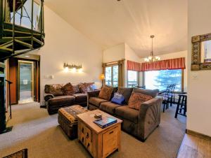 Flying Dutchman 1109 by SummitCove Lodging in Colorado