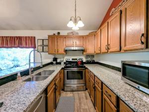 Flying Dutchman 1109 by SummitCove Lodging in Colorado