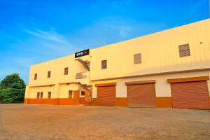 SPOT ON by OYO HND MOTEL & GUEST HOUSE