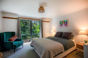 Sahali, Kangaroo Valley