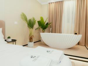 Luxury Apartment with Bath - THE NEST