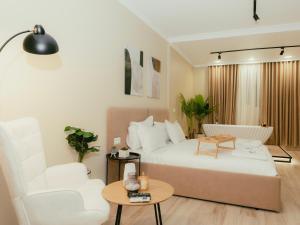 Luxury Apartment with Bath - THE NEST