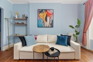 Prime Cobble Hill Spacious 1BR Alcove