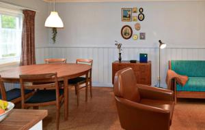 Beautiful Home In Ekshärad With Wifi