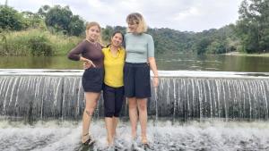 Nhà Nghỉ Vượn Hót