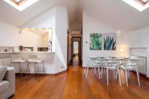 Il camino felice - 201 by Houset