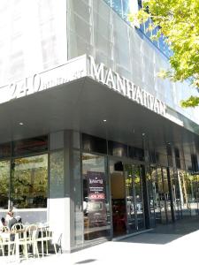 Manhattan Magic - City 1Bd Retreat and Parking