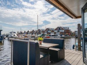 Harbour Lodge at Uitgeestermeer View