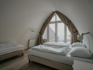 Apartment in Egmond with Stunning Sea Views