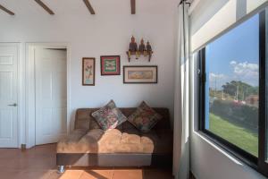 ANANA Casa de los Sueños - Villa with Thermal Water and Views