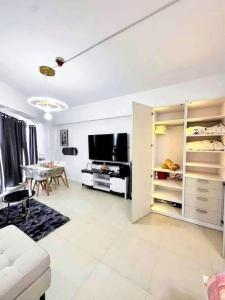 aeon condon studio unit