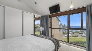 Unit 55 Beachpark Apartments