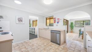 9 Matthew Flinders Drive