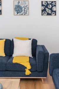 Foreshore Haven - Poolside Comfort near Rye Beach