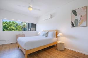 Bulimba Solace - Poolside Living by Brisbane River