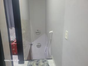 Sobrado de condominio Praia Grande VilaTupi com 2 dormitorio