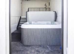 Vintage Terrace Pied a Terr Suitee