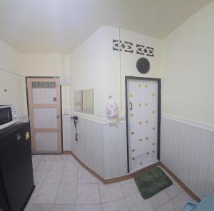 114 Boutique style apartment with Air Con and free Wi-fi