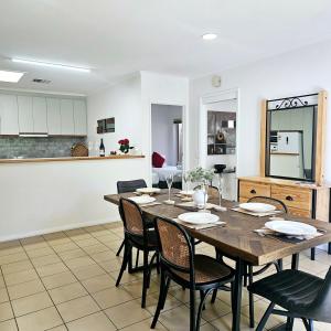 Garden Retreat on Orr