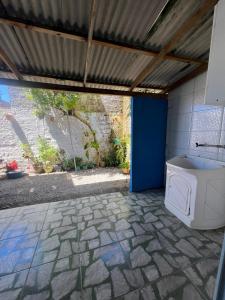 Casa 6km do aeroporto e 7km das praias do sul da ilha