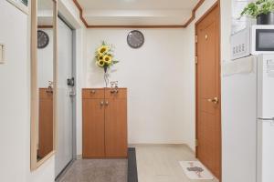 서울 홍대 아지트게스트하우스 홍대입구역 7번출구 넓은공간 사랑스런집