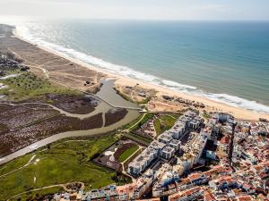 Bayline Algarve Apt Beachfront, Spa, Lagoon View