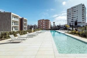 Modern 1-Bed Apartment with Terrace Albufeira