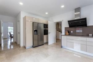 Luxury Vau Beach Villa with Private Heated Pool