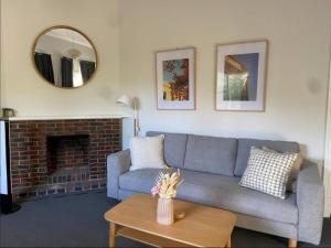 Perfect Flat meters from WA Shipwrecks Museum - Hosted by Canstay