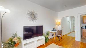 Cozy 1B, Green Line, Boston Coll, Elev, Roof Deck