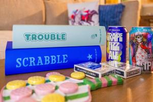 Stylish City Condo Near Top Restos & Nightlife