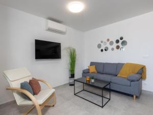 Family-Friendly Apartment Near the Coast