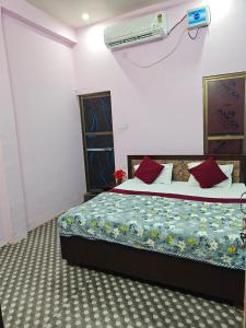 RIYANSH GUEST HOUSE NEAR - Ram mandir