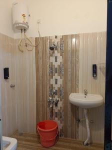 KPOTEL Waterfront Luxury Villa Rooms Phamacity Genome Valley