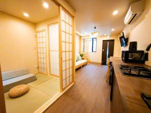 鶴見橋 旅居-Ryokyo