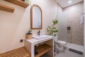 5BR MERAPI - Your tropical escape! Book Entire Villa or Shared Rooms