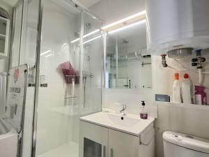 Studio cabine fonctionnel avec jardinet à Bolquère - FR-1-592-90