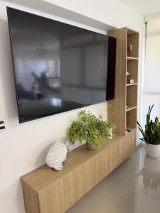 Oceanfront Playa Grande 10 min Airport Maiquetia Aeropuerto