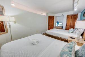 Low Floor 1BR, Direct Oceanfront Beautiful, Pools