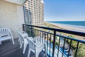 Low Floor 1BR, Direct Oceanfront Beautiful, Pools