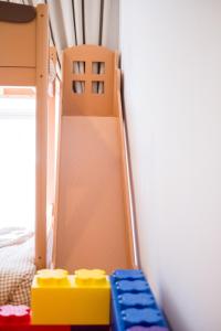 Bright 3BR Kids Café Home Slide LEGO Playroom