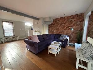 Contemporary 2BDR City Retreat