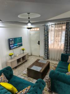 The pine 2 bedroom house California plaza