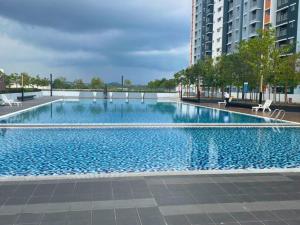 AeroStay Suites - Alanis Kota Warisan KLIA
