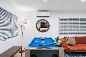 Luxury Retreat, Foosball, Pool table, NEW Upgrades